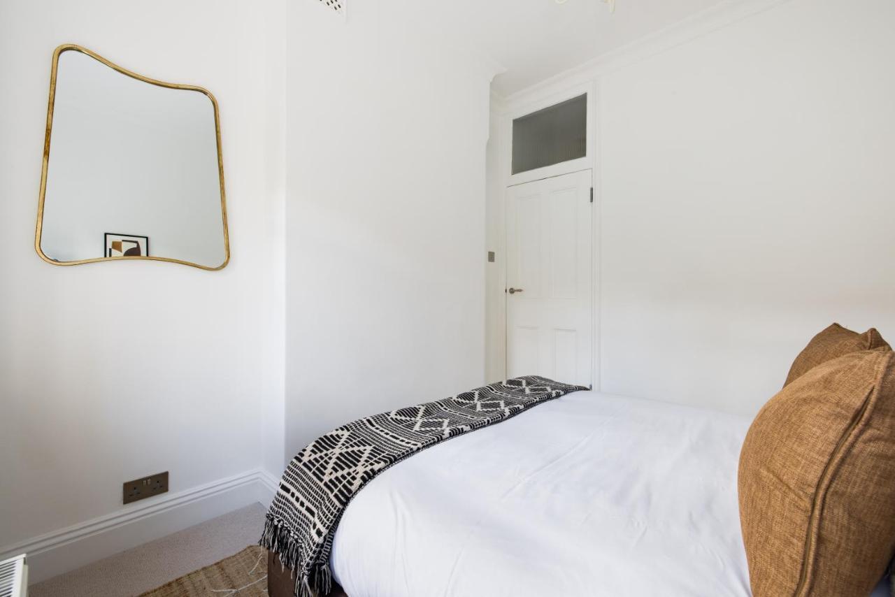 The Streatham Hill Wonder - Spacious 4Bdr House With Garden And Terrace Лондон Екстериор снимка